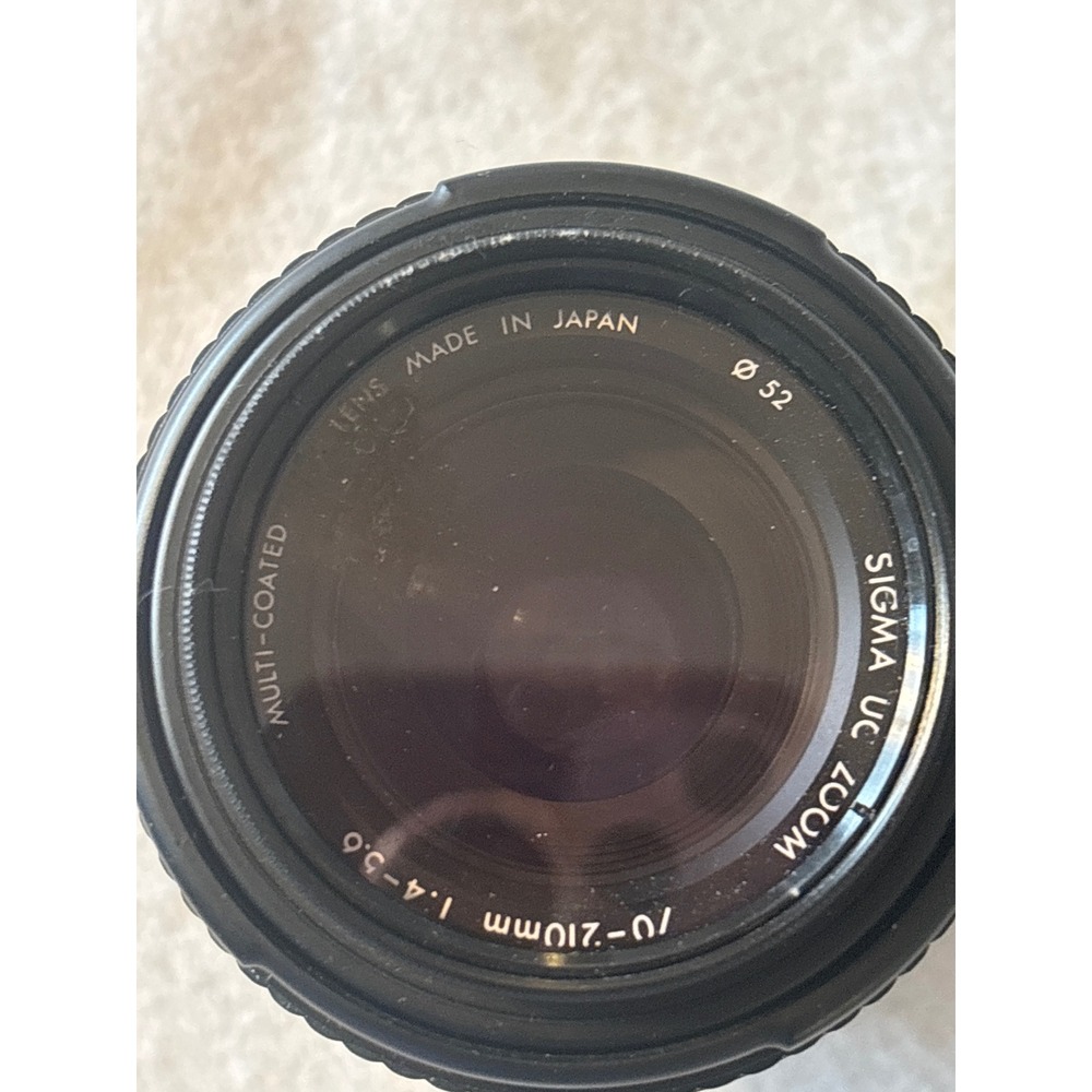 Sigma UC Zoom 70-210mm f/4-5.6 Lens Black Good Multi-Coated AF 52mm Japan